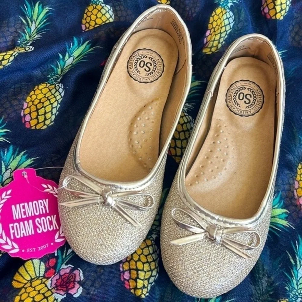 Brand New SO Glittery Gold Slip On Flats Bows Sparkly Shoes Memory Foam Sock